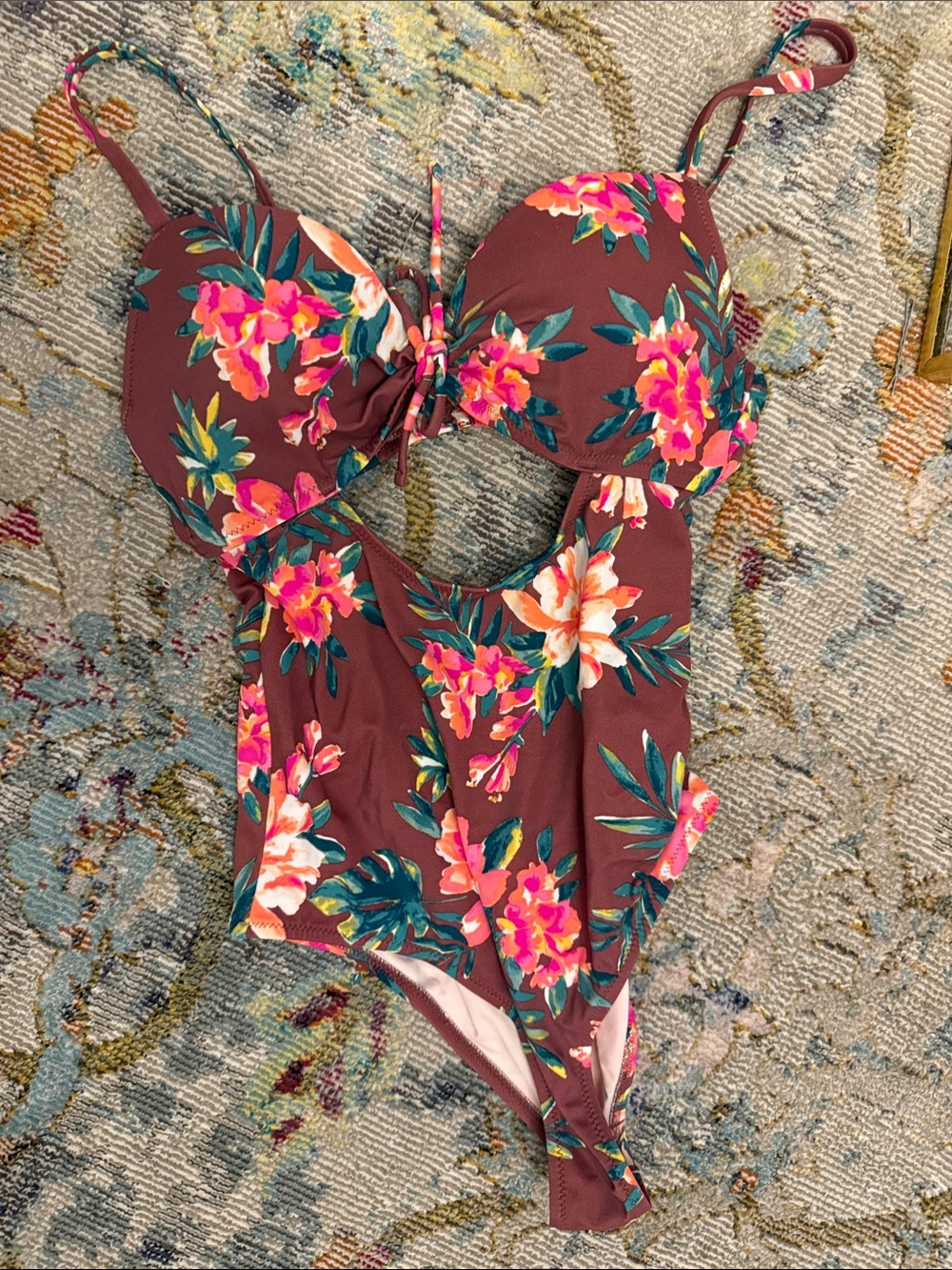 Shade & shore floral peep hole swimsuit